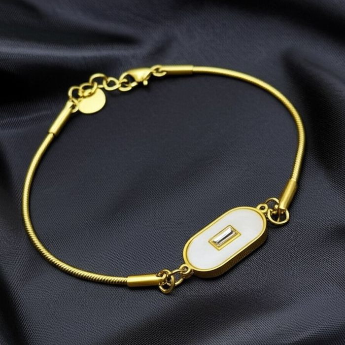 Браслет жесткий с овальной вставкой из перламутра J11185CJJ