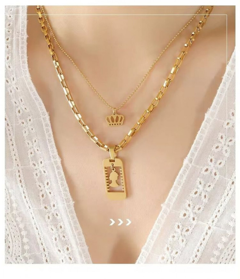 Многослойное колье с подвеской в виде замка и логотипа J10554CJJ Многослойное колье с подвеской в виде замка и логотипа J10554CJJ