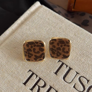 Серьги-гвоздики CJR73776 Серьги-гвоздики CJR73776