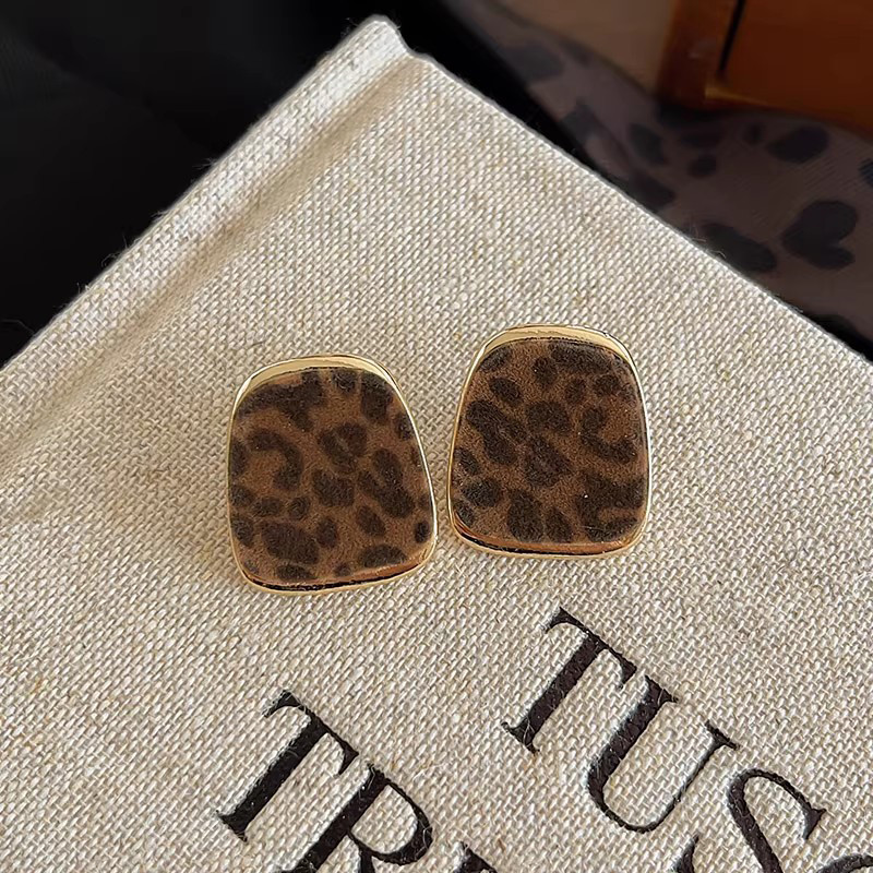 Серьги-гвоздики CJR73776 Серьги-гвоздики CJR73776