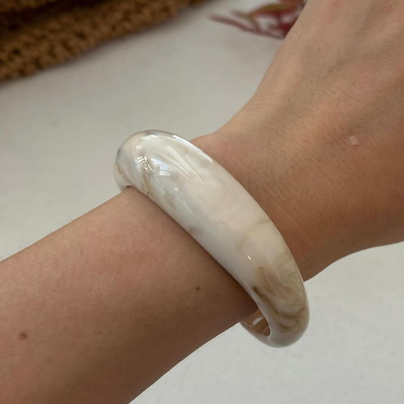 Жесткий браслет CJN89821