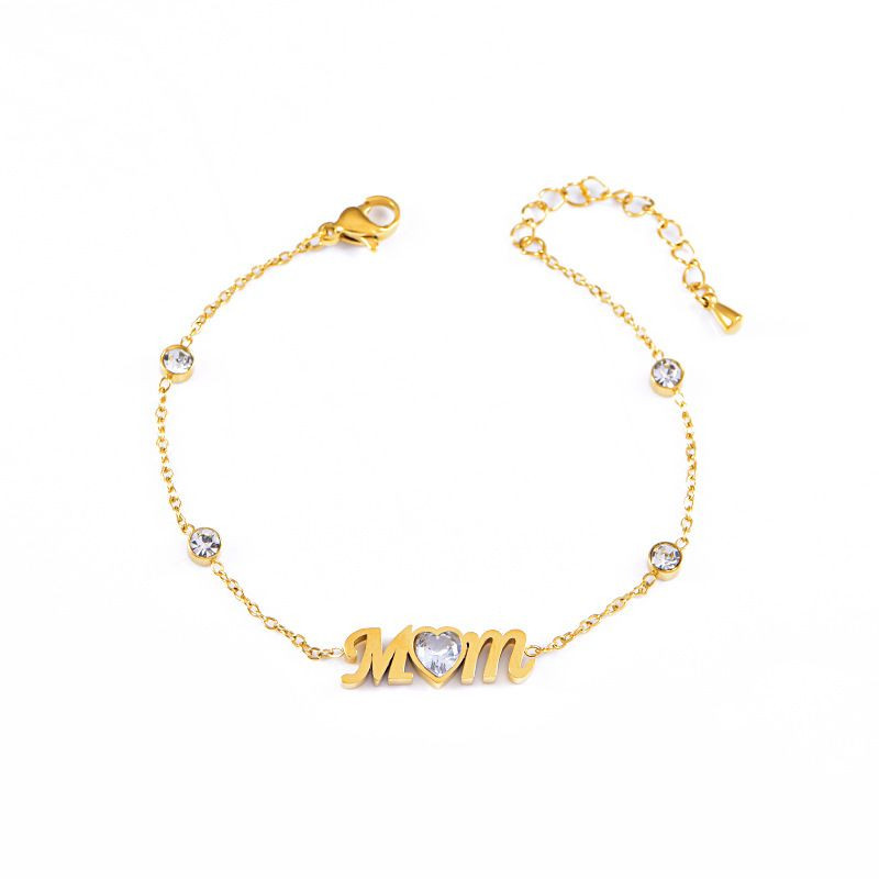 Браслет-цепочка с надписью MOM и сердцем CJL34063
