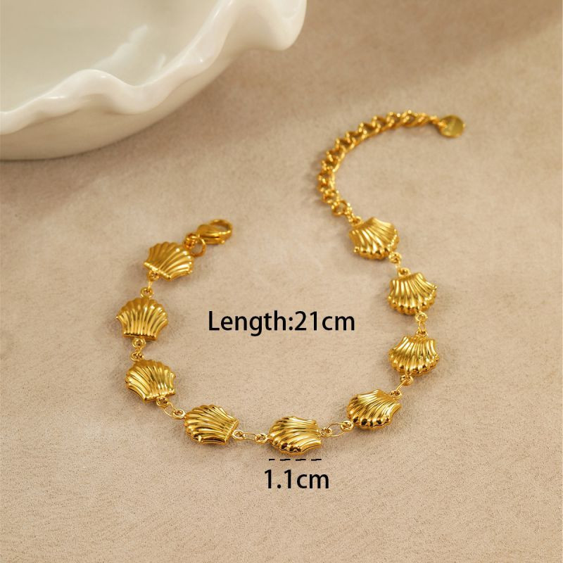 Браслет золотистый с декоративными подвесками-бабочками CJN89992