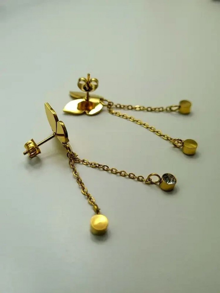 Серьги-гвоздики стальные с напылением золотом бабочки J10211CJJ