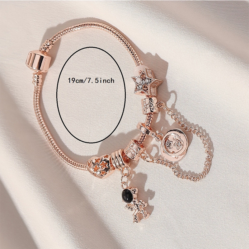 Корейскиий браслет CJR68562