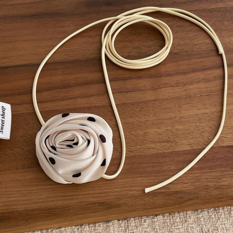 Текстильный чокер-лента с объемным цветком из ткани CJN85996