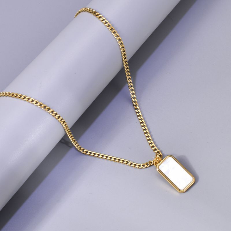 Золотистая цепочка с прямоугольным перламутром CJL14411
