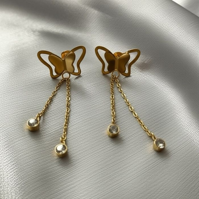 Серьги-гвоздики стальные с напылением золотом бабочки J10224CJJ