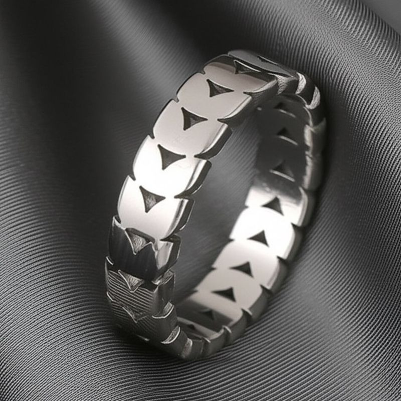 Серебристое кольцо-дорожка из гравированных сердец J10235CJJ Серебристое кольцо-дорожка из гравированных сердец J10235CJJ