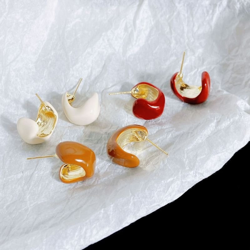 Серьги-пусеты комбинированные с бежем CJD00530