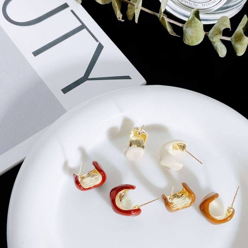 Серьги-пусеты комбинированные с бежем CJD00530