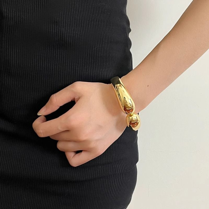 Жесткий браслет CJL26562 Жесткий браслет CJL26562