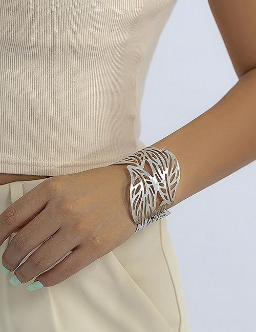 Жесткий браслет R91965 Жесткий браслет R91965