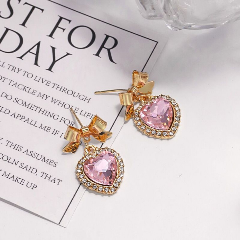 Серьги пусеты с черными бантами и квадратными кристаллами CJH34979