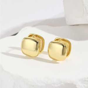 Серьги-гвоздики квадратные объёмные CJC25497 Серьги-гвоздики квадратные объёмные CJC25497