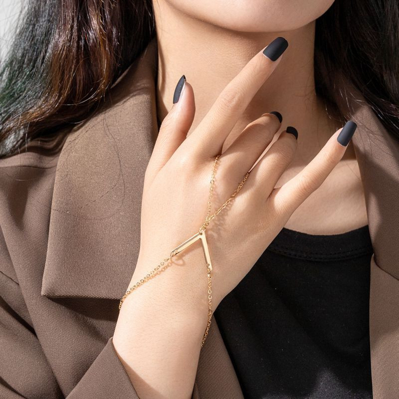 Браслет слейв небесные светила в утонченном дизайне CJJ33885 Браслет слейв небесные светила в утонченном дизайне CJJ33885