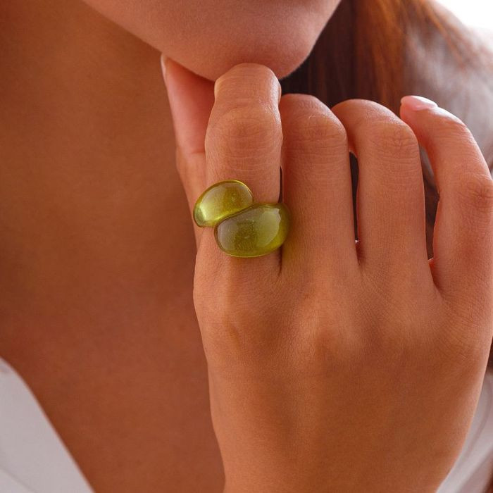 Кольцо широкое из яркого акрила CJM58550