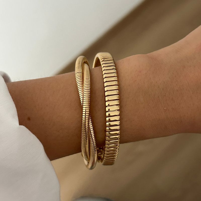 Жесткий браслет CJR71723 Жесткий браслет CJR71723