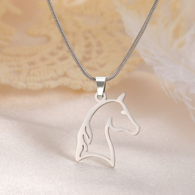 Стальная цепочка с кулоном в виде силуэта головы лошади 1J12456CJJ Стальная цепочка с кулоном в виде силуэта головы лошади 1J12456CJJ