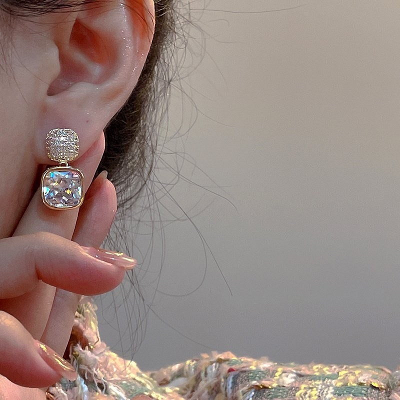 Серьги-гвоздики CJC22139 Серьги-гвоздики CJC22139