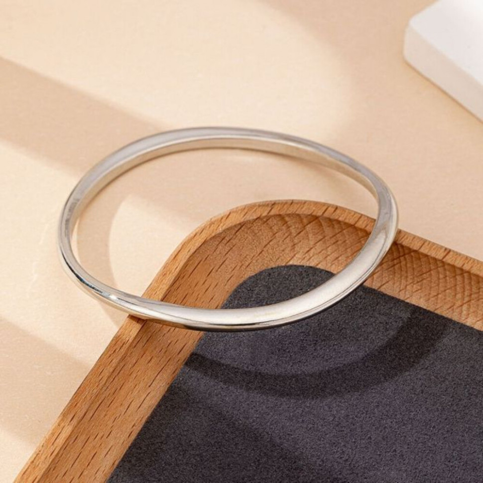 Браслет жесткий разомкнутый с волнообразным изгибом CJH99045