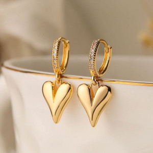 Серьги-кольца с объемными сердцами N96324 Серьги-кольца с объемными сердцами N96324