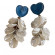 Массивные серьги с синими сердцами и каскадом белых лепестков CJL80942