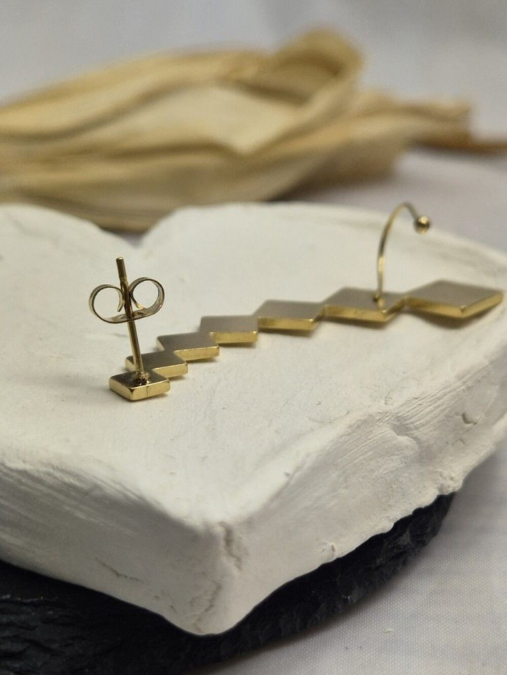 Золотистый кафф Шипы 1J11093CJJ