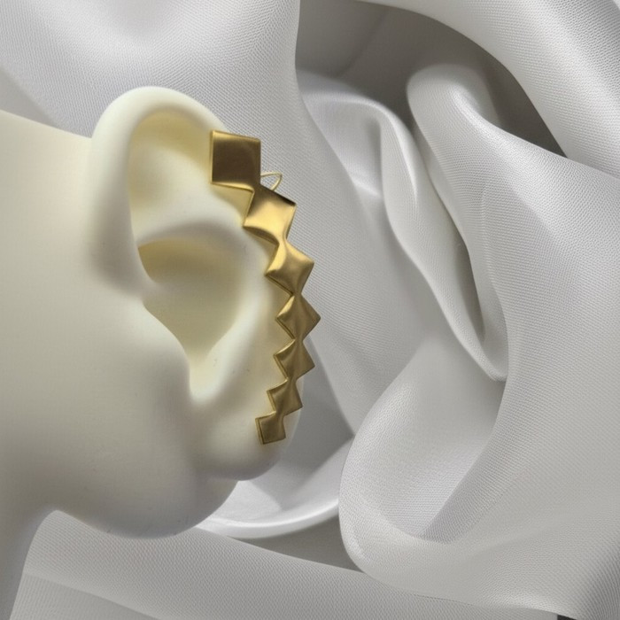 Золотистый кафф Шипы 1J11093CJJ