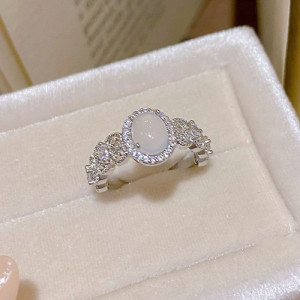 Серебряное винтажное кольцо с камнем CJZ37373