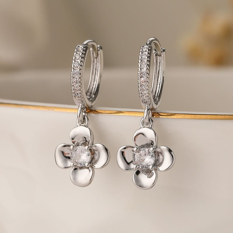 Серебристые серьги-кольца с цветами N99066
