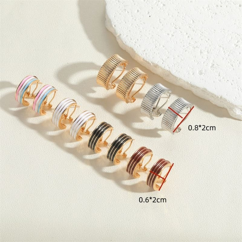 Серьги-кольца фактурные матовые CJC96422