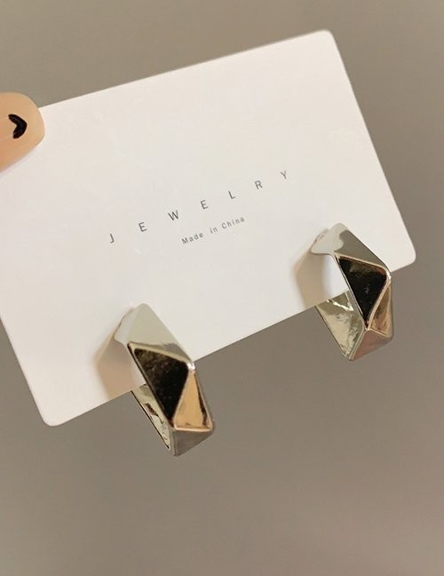 Крупные квадратные серьги-конго с острыми гранями L74411 Крупные квадратные серьги-конго с острыми гранями L74411