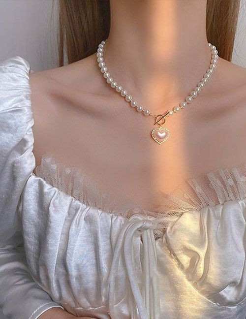 Колье из бисера с сердцем и жемчугом U98936