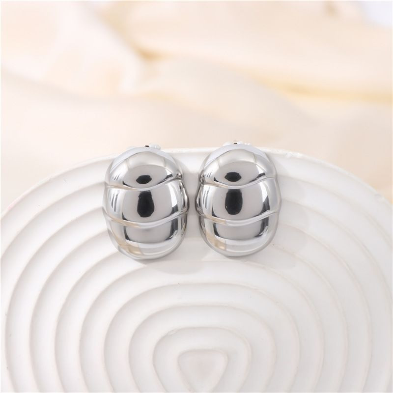 Серебристые серьги-пусеты Овалы CJH27328