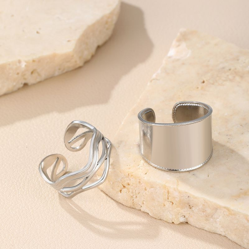 Стальное кольцо с абстрактным плетением и широкой шинкой CJL77562