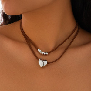 Двойной коричневый чокер с жемчужным сердцем CJJ31150