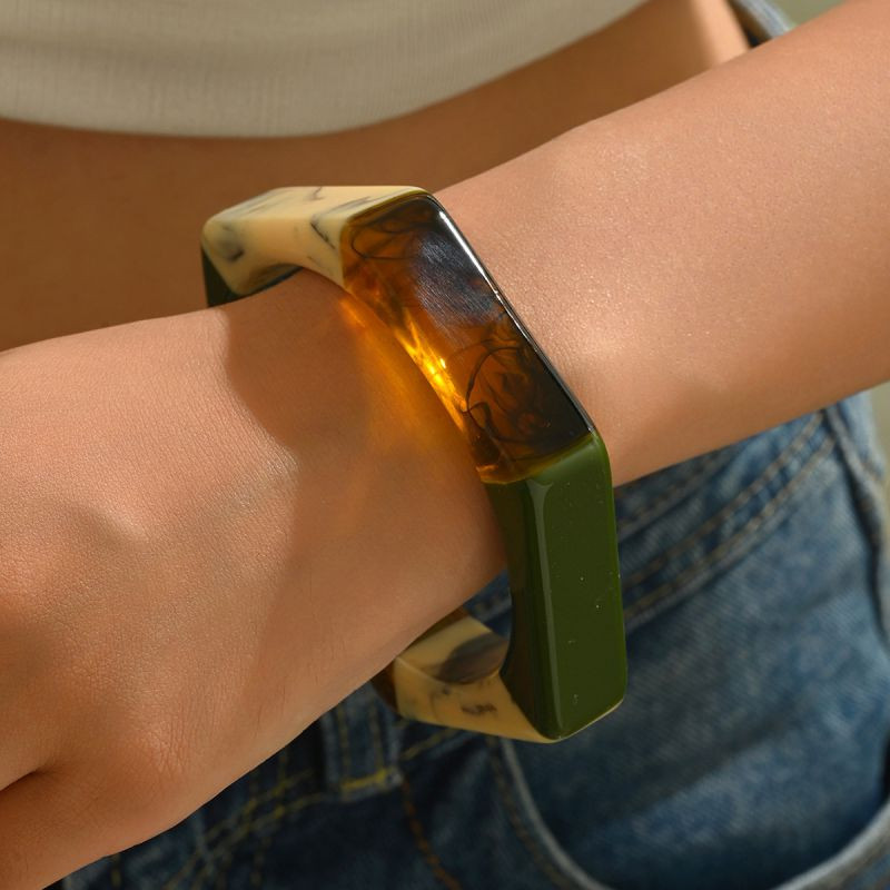 Жесткий браслет CJR81397 Жесткий браслет CJR81397