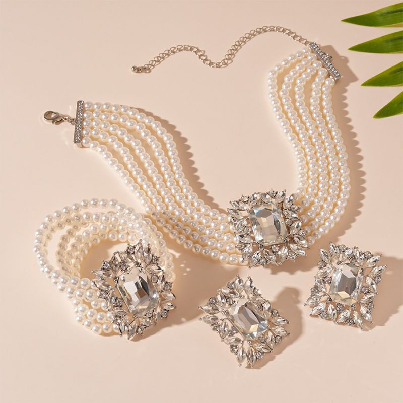 Браслет многорядный из жемчуга с крупным кристаллом CJR79923 Браслет многорядный из жемчуга с крупным кристаллом CJR79923