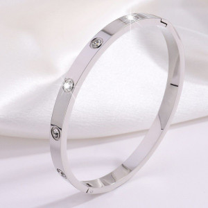 Браслет жесткий серебристый с римскими цифрами CJR61757