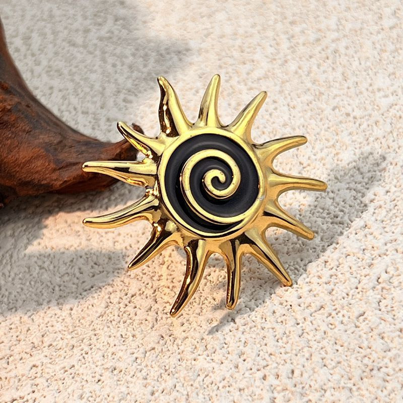 Фантазийное кольцо в форме солнца с черной эмалью CJN76661