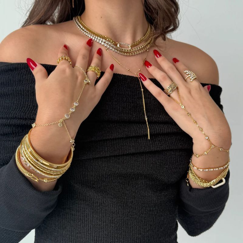 Браслет слейв утонченная классика с фианитом Браслет слейв утонченная классика с фианитом