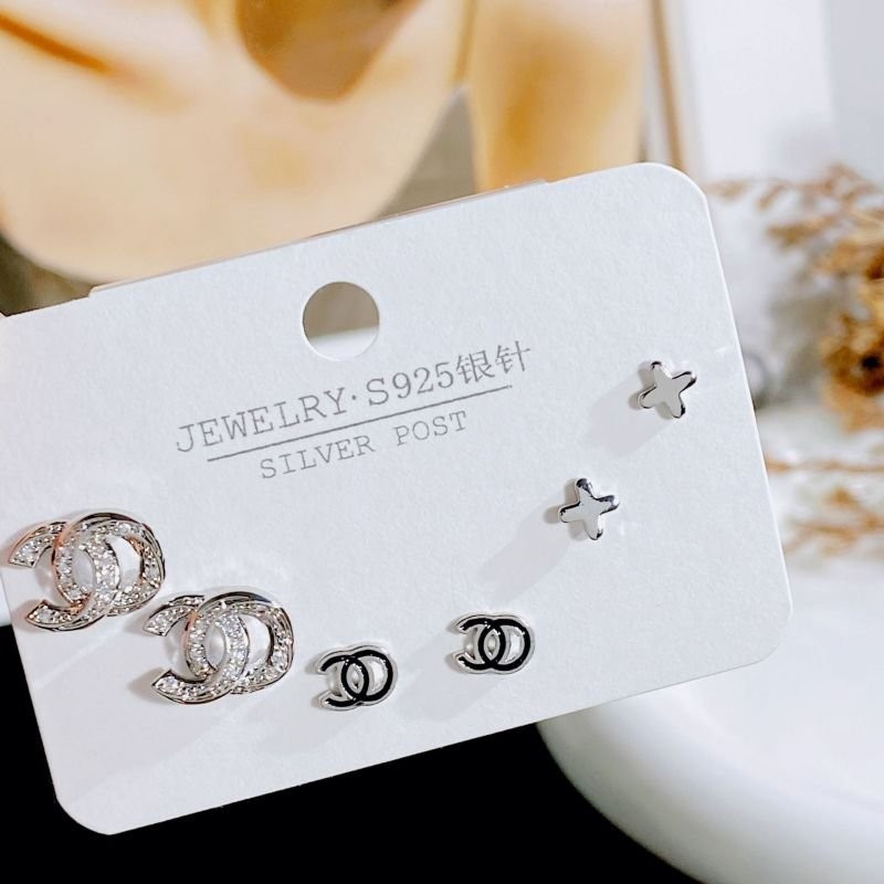 Ювелирный комплект серег CJH82070