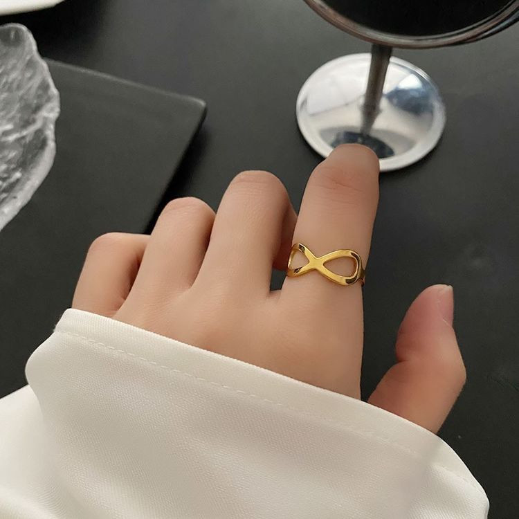 Разомкнутое кольцо с перекрещенными линиями J11369CJJ