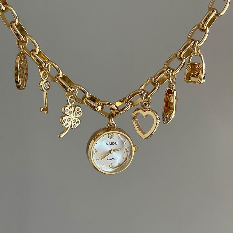 Браслет цепочка с мелкими золотистыми подвесками CJT22149 Браслет цепочка с мелкими золотистыми подвесками CJT22149