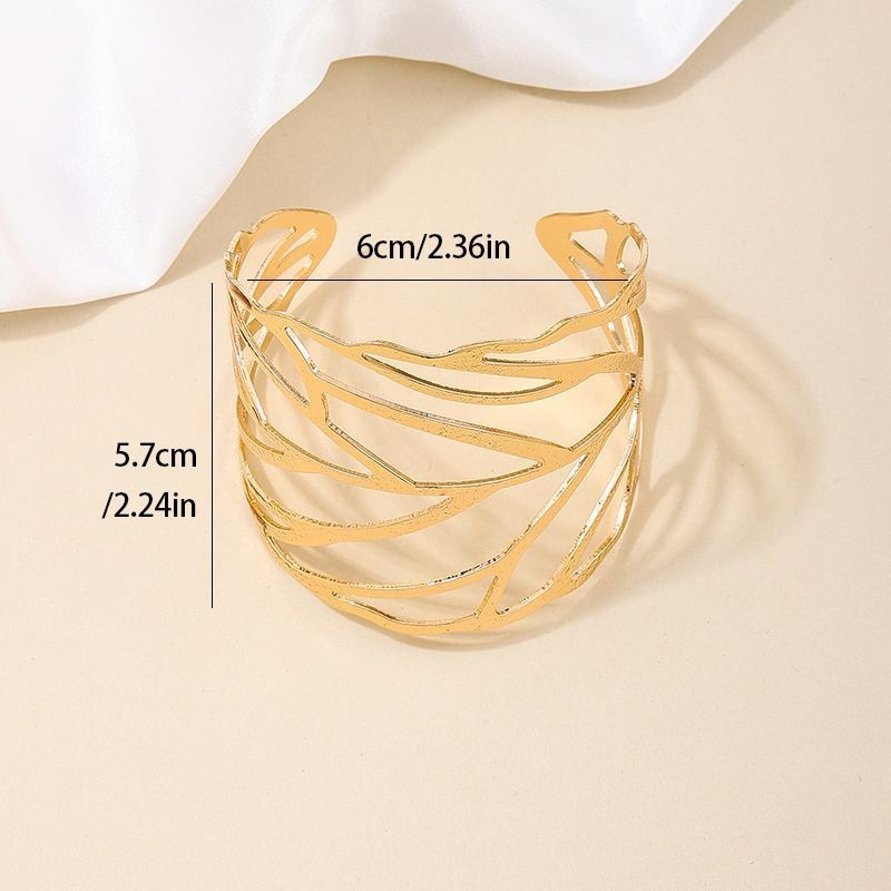 Браслет жесткий ажурный в виде переплетенных нитей CJG26685