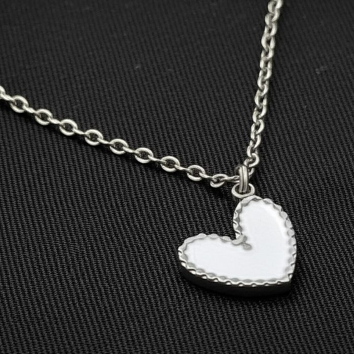 Тонкая цепочка с подвеской в форме сердца с белой эмалью J10567CJJ