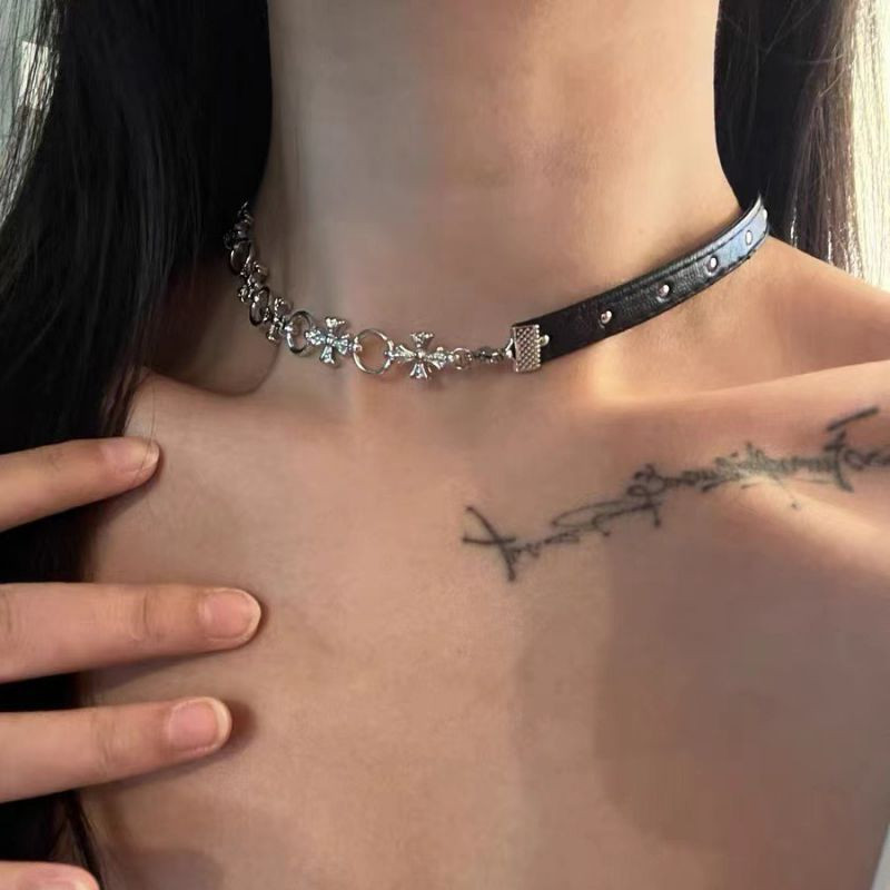 Подвеска с кулоном CJH63652