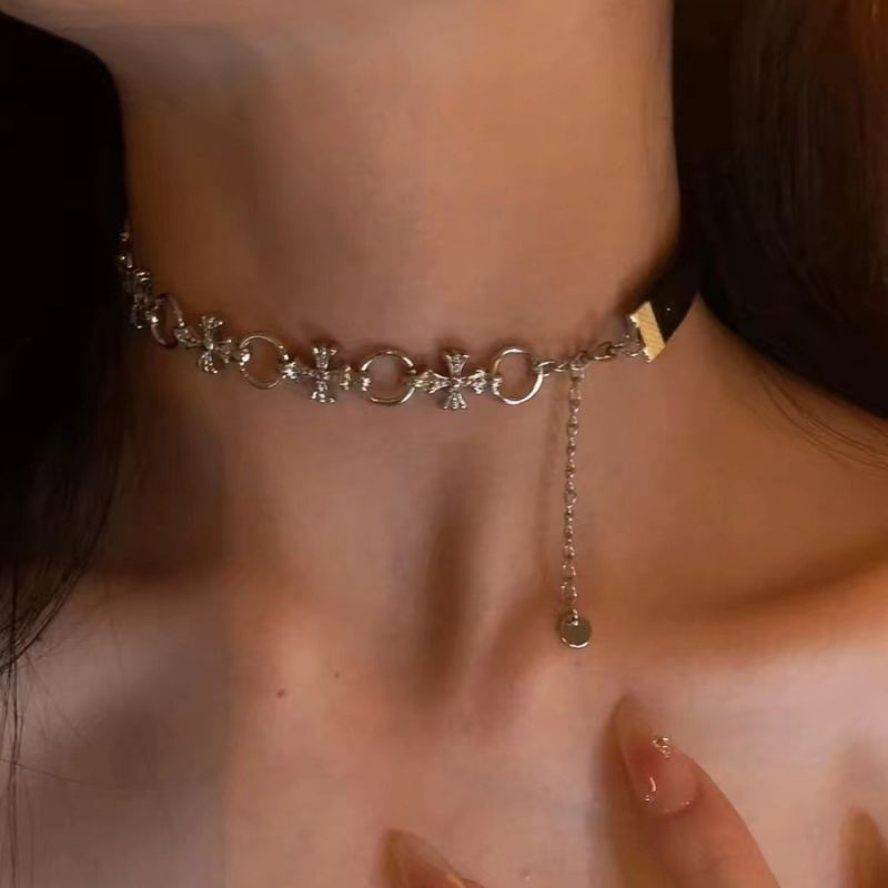 Подвеска с кулоном CJH63652