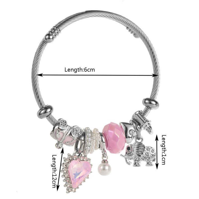 Браслет жесткий с подвесками в стиле шарм CJN81511